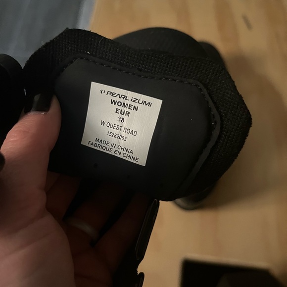 Pear Izumi cycling shoes size 38 - Picture 5 of 9